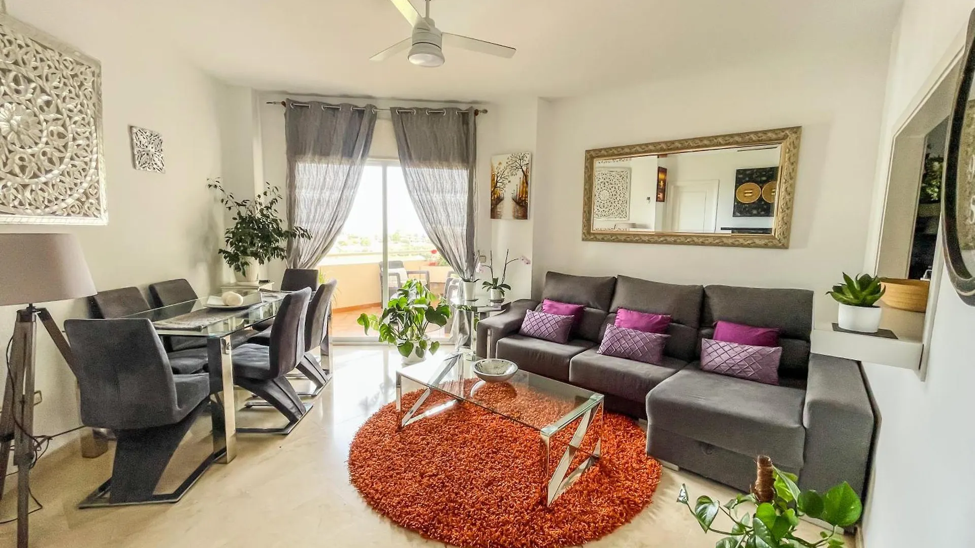 Modern Apartment With Terrace - 2 Min From The Beach Estepona